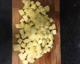 Foto del paso 3 de la receta: Jamoncitos de pollo guisados con verduritas y patatas dado