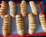 A picture of step 8 of Cream buns.