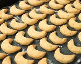Foto langkah ke 8 dari resep Cookies Putri Salju Devina Hermawan.