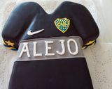 Foto del paso 12 de la receta: Torta camiseta arquero de boca junior
