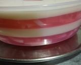 Foto langkah ke 5 dari resep 23. Puding Susu Lapis Kelapa.