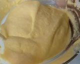 Hình bước làm 5 của món Bánh bông lan mềm xốp bằng chảo