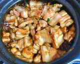 Hình bước làm 3 của món Thịt ba chỉ kho tiêu
