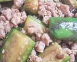 รูปขั้นตอนการทำที่ 5 ของ ผัดมะเขือยาวหมูสับ