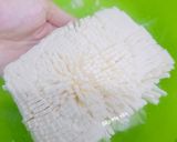 Hình bước làm 3 của món Canh đậu hủ hoa cúc