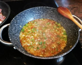 Foto del paso 5 de la receta: Arroz con pollo y costillas de cerdo con guisantes de la huerta