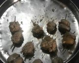A picture of step 9 of Cheesy stuffed mushrooms :).