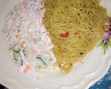 A picture of step 3 of Jallop spaghetti and coleslaw.