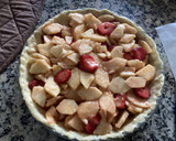 Foto del paso 3 de la receta: Tarta de manzanas y fresas