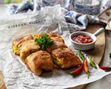 Foto langkah ke 4 dari resep Martabak Telur HOMEMADE.