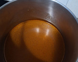 Foto del paso 1 de la receta: Caldero de arroz con almejas, gambas y calamar