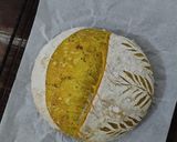Foto langkah ke 19 dari resep Kunyit Chia Seed Sourdough Bread.