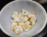 A picture of step 2 of Egg Mayonnaise Sandwich.