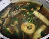 Foto langkah ke 5 dari resep Sup pindang ikan gabus bumbu iris.