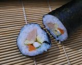 Foto langkah ke 6 dari resep Sushi Homemade.