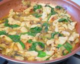 A picture of step 3 of Turkey strips with mushroom and spinach in creamy sauce on a bed of homemade Tagliatelle.