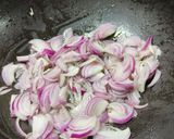 A picture of step 2 of Khau Suey.