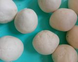 Foto langkah ke 2 dari resep Chapssal Korean Donuts.