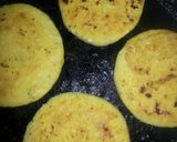 Foto del paso 10 de la receta: Arepa de Maíz Amarillo Pilado