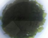 Foto del paso 1 de la receta: Ensalada de calamares, judías verdes y alga wakame
