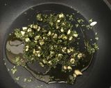 Foto del paso 1 de la receta: Lubina al horno con salsa verde y Mejillones
