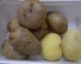 A picture of step 1 of Alu peethi (Potato filling).