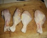 Foto del paso 1 de la receta: Muslo de pollo semideshuesado rebozado