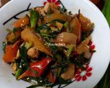 Foto langkah ke 3 dari resep Tumis Kucai Tahu Tomat (Tumis KTT).