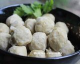 Foto langkah ke 6 dari resep Bakso ayam kenyal simple tanpa Bp / penyedap.