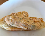 Foto del paso 2 de la receta: Pintxo de anguriñas con salsa de salmón ahumado