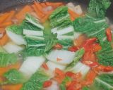 Foto langkah ke 1 dari resep Tumis Sawi Putih Wortel.