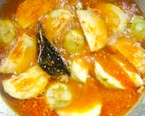 Foto langkah ke 2 dari resep Asam Pedas Tenggiri Terong Asam dan Okra.