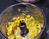 Foto del paso 2 de la receta: Albóndigas de pavo con toque thai en salsa picante y quinoa