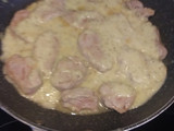 Carne en salsa con arroz blanco