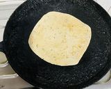 A picture of step 4 of Masala paratha.