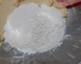 A picture of step 2 of Vanilla Heart cookies.