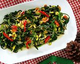 Foto langkah ke 3 dari resep 199. Oseng Kangkung ala Emak.