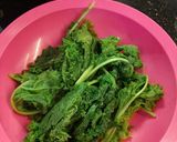 Foto langkah ke 1 dari resep Kale Curly Tumis Ayam.