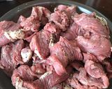A picture of step 2 of Bistek Filipino Beef Steak.