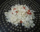 Foto langkah ke 3 dari resep Nasi Goreng Merah Putih.