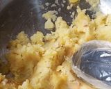 Foto langkah ke 1 dari resep Perkedel Kentang Kornet.