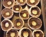 Sajtkrémes-spenótos töltött gomba recept fázis 5 fotója