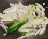 簡單海鮮拌麵的食譜步驟1照片