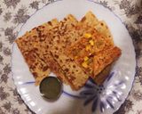 A picture of step 8 of Pizza paratha.