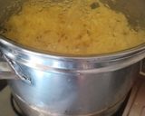 Foto langkah ke 2 dari resep Nasi Kuning simple bumbu Racik.