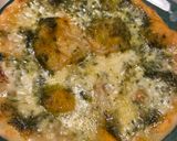 Foto del passaggio 4 della ricetta Pizza romana al basilico per fornetto Ariete