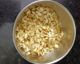 A picture of step 3 of Soybean flour laddu.