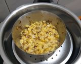 A picture of step 1 of Dal masala rolls.