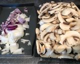 Une image de l'étape 1 de Pâtes parmesan, champignon et jambon cru.