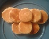 Foto langkah ke 4 dari resep Kukis kelapa teflon (4 bahan simlpe).